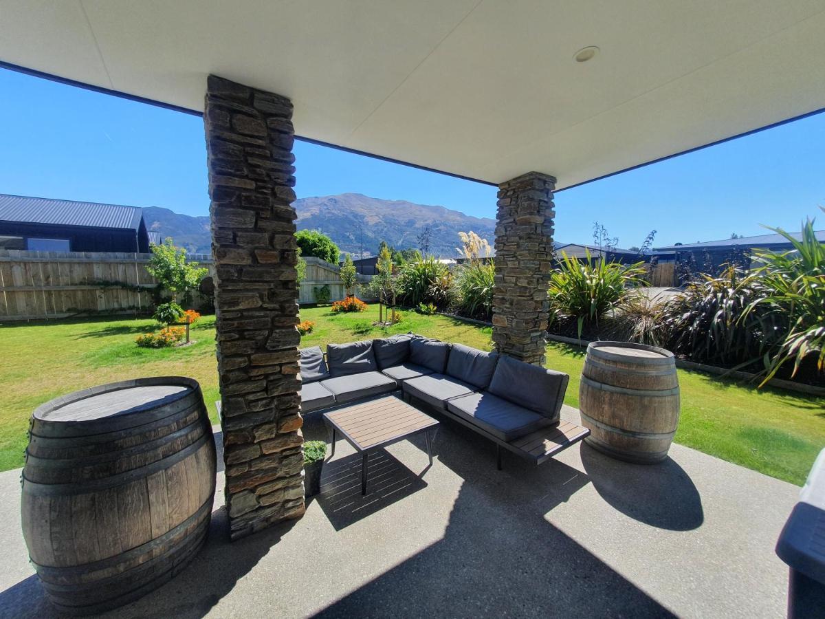Hawea Heaven: Superking Beds + Hot Tub + Mountain Vila Wanaka Exterior foto