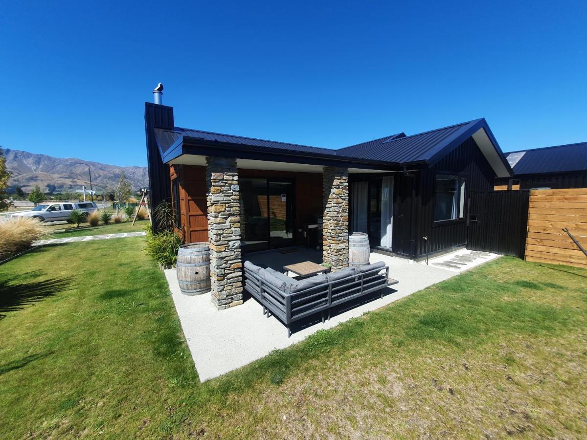 Hawea Heaven: Superking Beds + Hot Tub + Mountain Vila Wanaka Exterior foto
