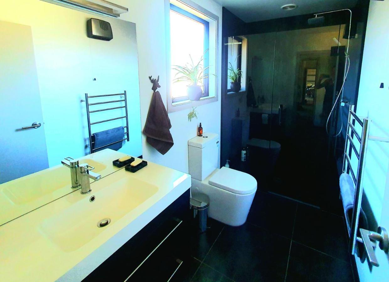 Hawea Heaven: Superking Beds + Hot Tub + Mountain Vila Wanaka Exterior foto
